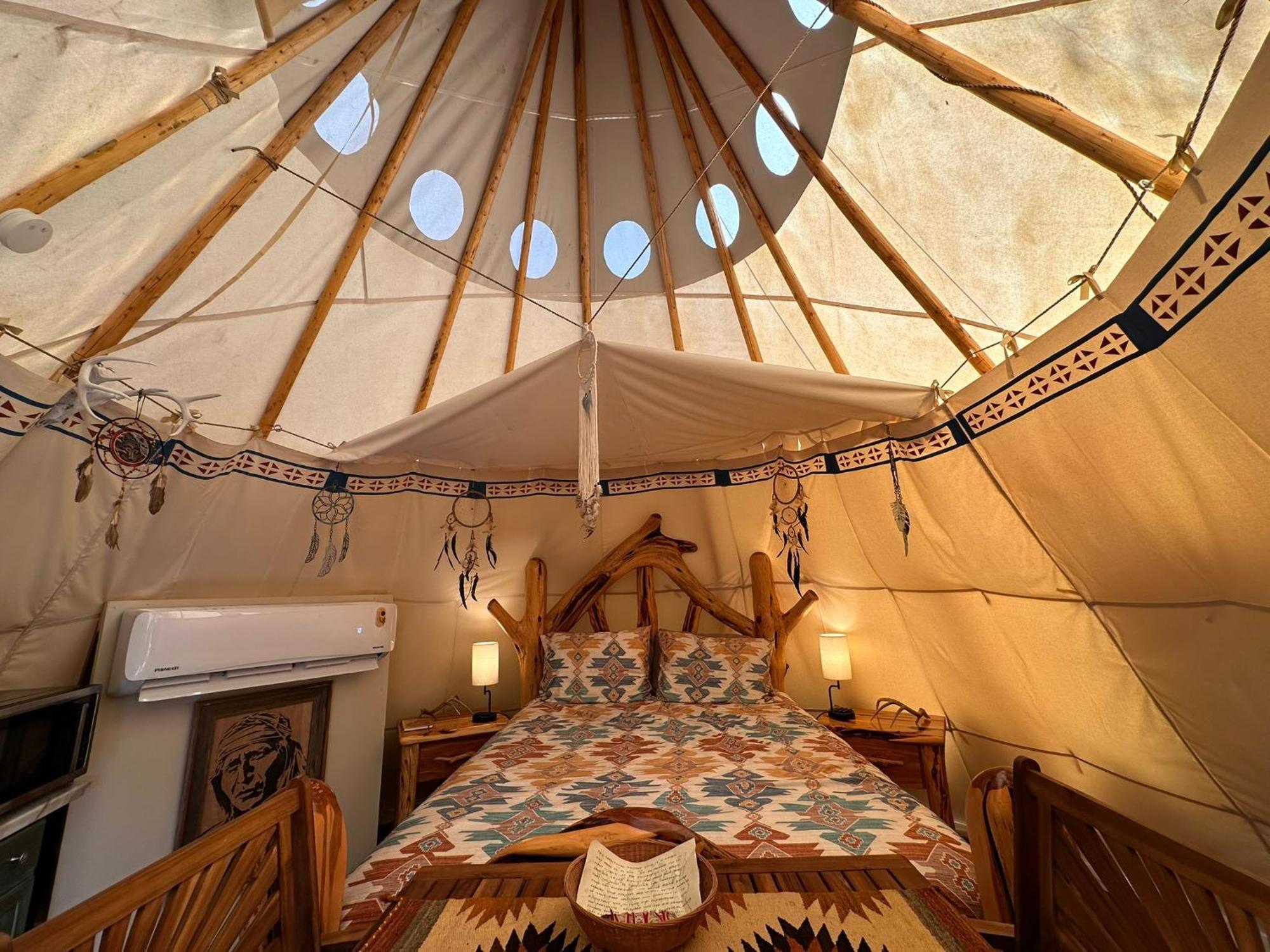 Bandera Stronghold - Cochise Tipi Extérieur photo
