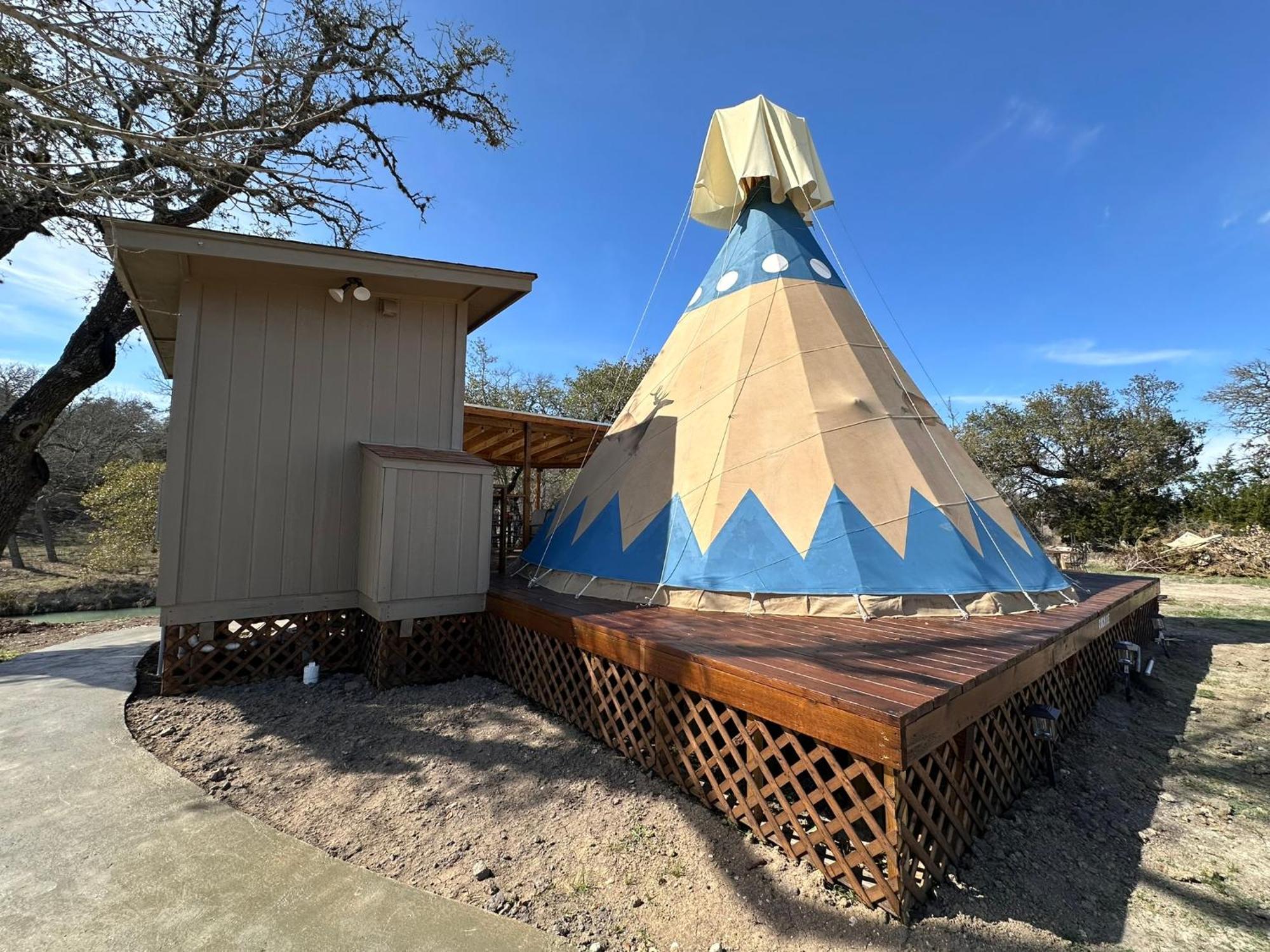 Bandera Stronghold - Cochise Tipi Extérieur photo